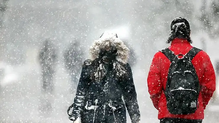 Van'da soğuk hava ve yağışlar kapıda: Hava durumu aaatleri açıklandı!