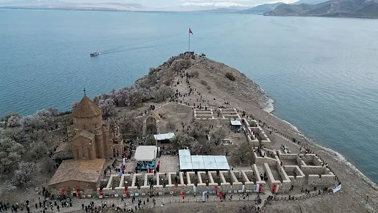 Van'da tarih ve doğa bu festivalde buluştu!