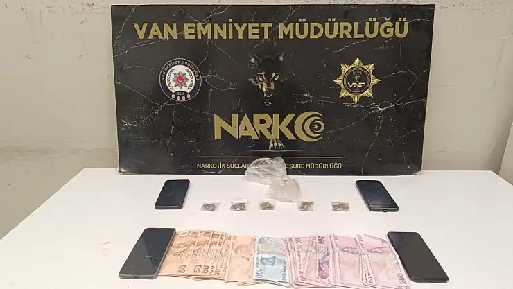 Van'da Torbacılara Yönelik Operasyonda 67 Kişiye İşlem ve Uyuşturucu Ele Geçirildi