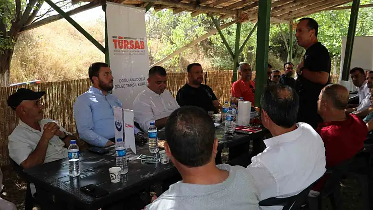 Van'da Turizm Acenteleri Buluştu: Sektördeki Gelişmeler Değerlendirildi