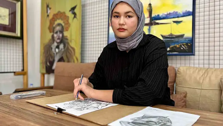 Van'dan Gelen Yetenek: Melek, Engelleri Resim Sanatıyla Aşıyor