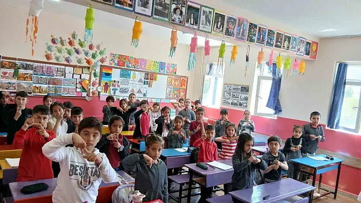 Van'dan Üç Proje 'Maarifin Yüz Akı' Dergisinde Yer Aldı
