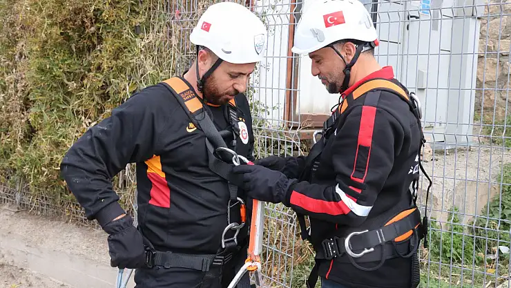 Van Edremit Belediyesi Personeline Yüksekte Çalışma Eğitimi Düzenlendi