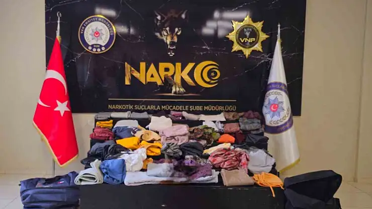 Van Havalimanı'nda uyuşturucu taşıyan 2 yabancı uyruklu kişi yakalandı! 32.5 kilo metamfetamin ele geçirildi