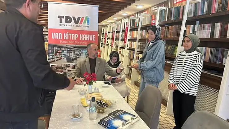 Van İl Müftüsü Dr. Mehmet Sırrı Şık, Kitapseverlerle Buluştu
