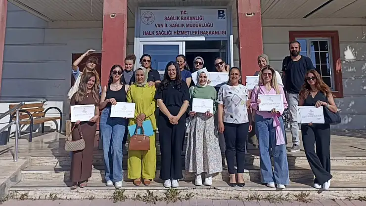 Van İl Sağlık Müdürlüğü'nde Temel Yenidoğan Bakımı Eğitimi Devam Ediyor