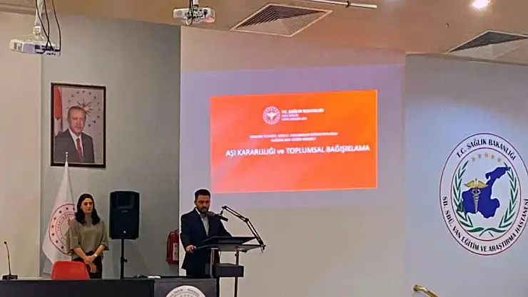 Van İl Sağlık Müdürlüğü'nden Aile Hekimlerine Bağışıklama Eğitimi