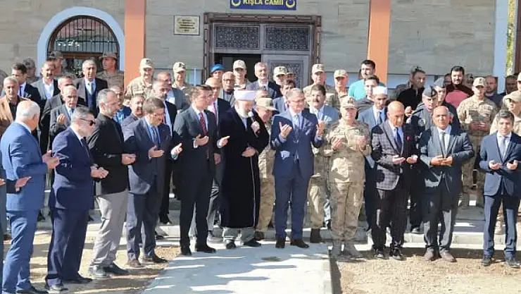 Van Jandarma Kışla Camii Dualarla İbadete Açıldı