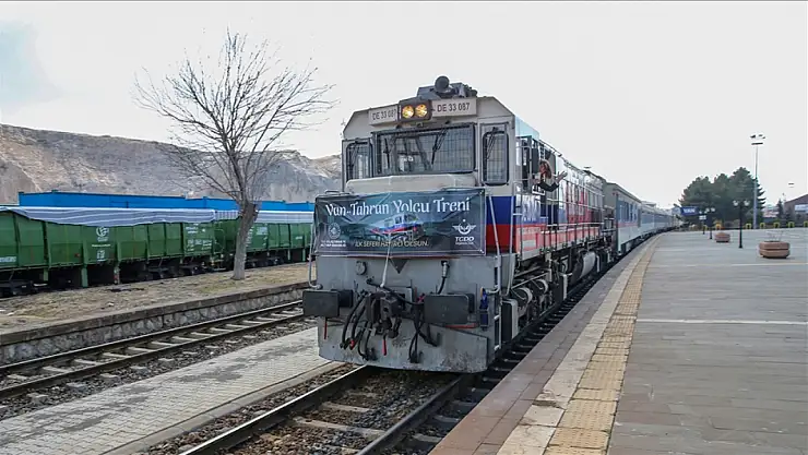 Van-Tahran tren hattı bölgesel krize rağmen çalışıyor