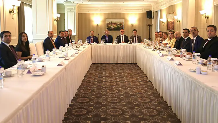Van, Turizm Potansiyelini Arttırmak İçin Büyük Toplantı Düzenledi