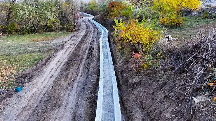 Van Tuşba Kasimoğlu Köyü'nde Sulama Kanalı Çalışmaları Sona Yaklaşıyor