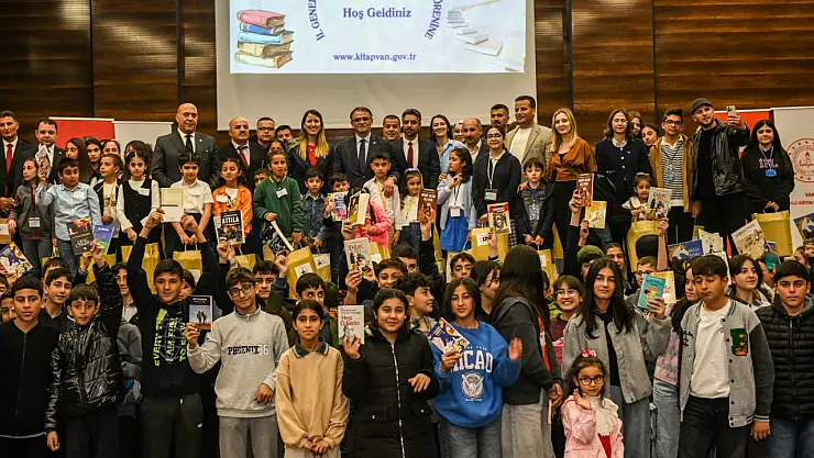Van Valiliği Üçüncü Kitap Okuma Yarışması Ödülleri Verildi