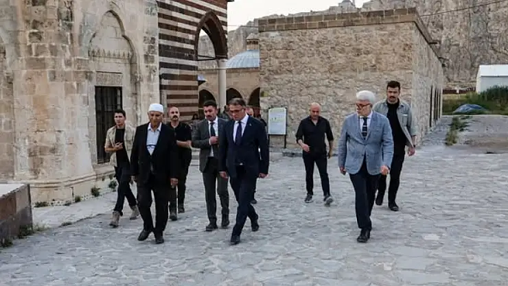 Van Valisi Ozan Balcı'dan Anlamlı Ziyaretler