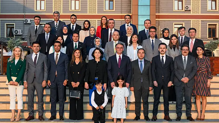 Van Valisi Ozan Balcı'dan Veda Yemeği: Hizmetleri İçin Teşekkür ve Yeni Görevlerinde Başarı Dileği