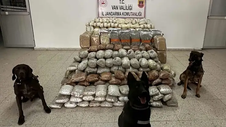 Van ve Hakkari'de 324 kilo uyuşturucu ele geçirildi, 3 şüpheli yakalandı