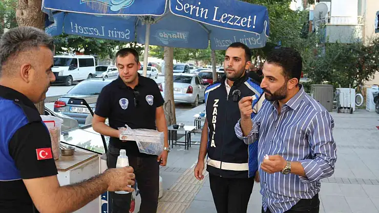 Van Zabıta'dan esnafa tatlı uyarı: Kaldırım işgali sona erdirilecek