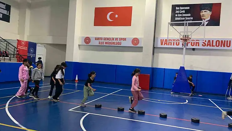 Varto'daki Atletizm Kursu Geleceğin Şampiyonlarını Yetiştiriyor