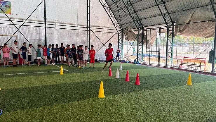 Varto Gençleri Futbolla Buluşuyor: GSB Yaz Spor Okulları Başladı