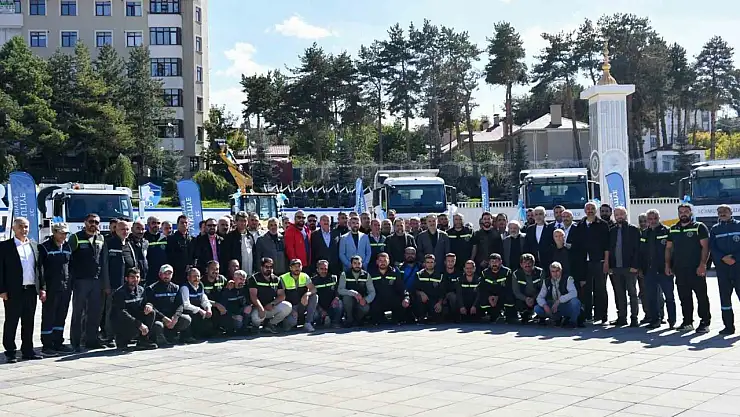 Yakutiye Belediyesi yeni araç filosunu tanıttı, hizmetler hız kazanacak
