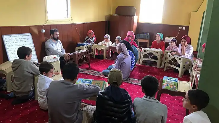 Yaz Kur'an kursları Diyadin'de tüm hızıyla devam ediyor