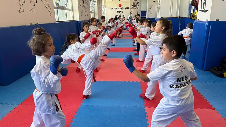 Yeni Spor Salonu, Genç Sporculara Kapılarını Açtı