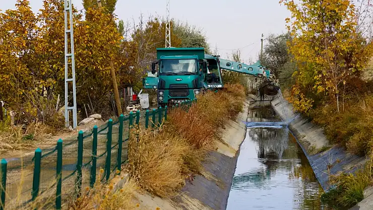 Yeşil Karıncalar Edremit'te Suların Temizliği İçin Çalıştı