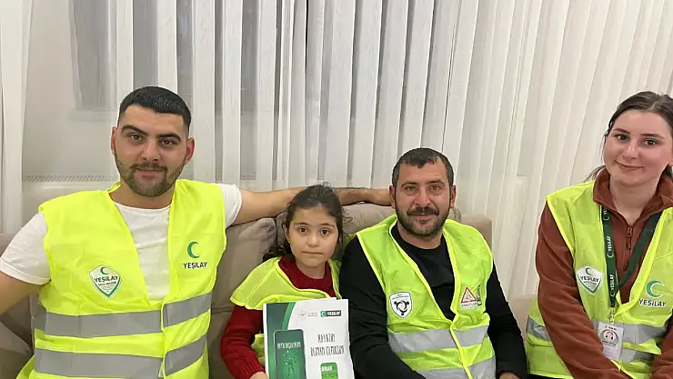 Yeşilay Kars Şubesi Ev Ziyaretleriyle Toplumu Bilinçlendiriyor