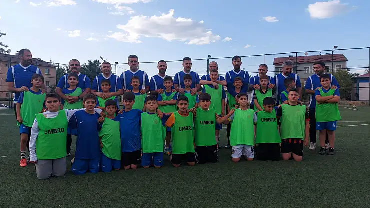 Zafer Mahallesi'nde Her Yaşta Futbol Heyecanı Devam Ediyor