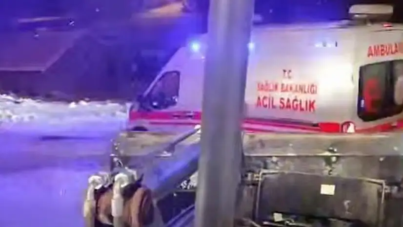 Ağaçaltı Köyü Yamaç Mezrası'nda Hasta Tahliyesi İçin Yol Açıldı