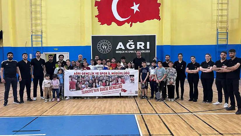 Ağrı'da Geleneksel Badminton Turnuvası tamamlandı
