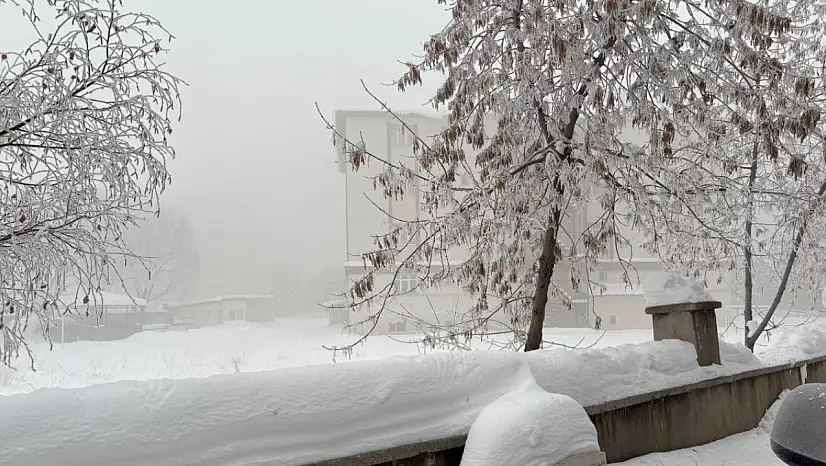 Ağrı'da kış esareti devam ediyor