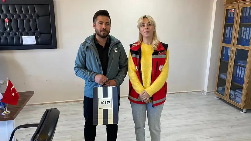 Ağrı'da şehit yakınlarına öğretmenler günü ziyareti