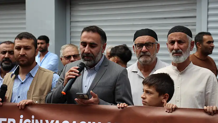 Ağrı'da tek ses, tek yürek: Karikatüre lanet, ümmete birlik çağrısı yapıldı