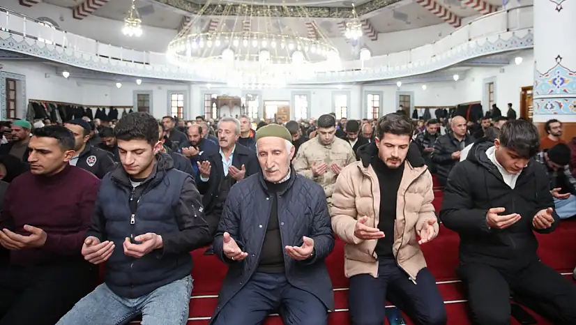 Ağrı'da vefat eden üniversite öğrencisi için mevlid programı düzenlendi