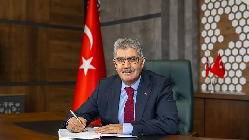 Ağrı Patnoslu Dr. Cahit Çelik, Bingöl Valisi oldu