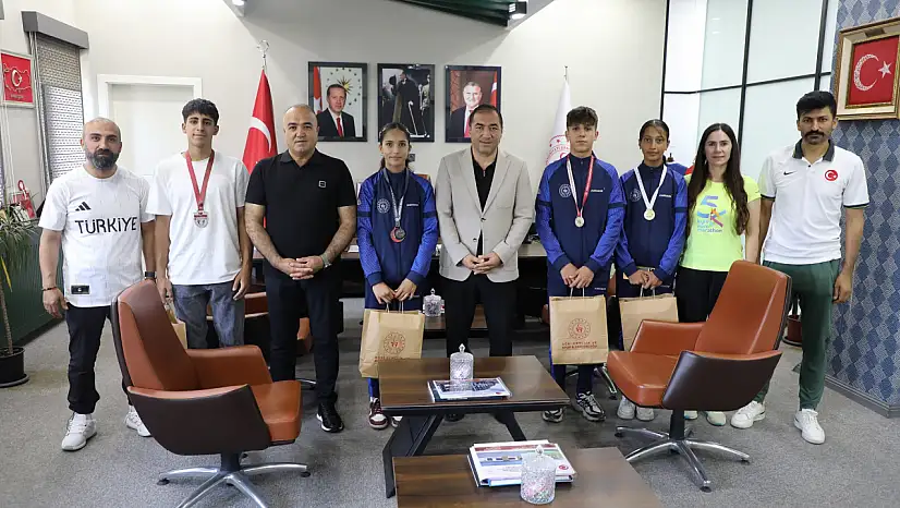 Ağrılı sporcular Türkiye şampiyonalarına damga vurdu