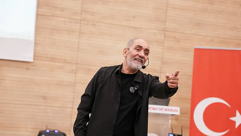 Ahmet Sula, Iğdır'da Gençlerle Buluştu: Kendi Hikâyenizin Kahramanı Olun