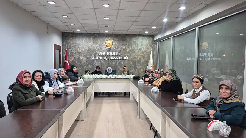 AK Parti Aziziye Kadın Kolları Toplantısı Yapıldı