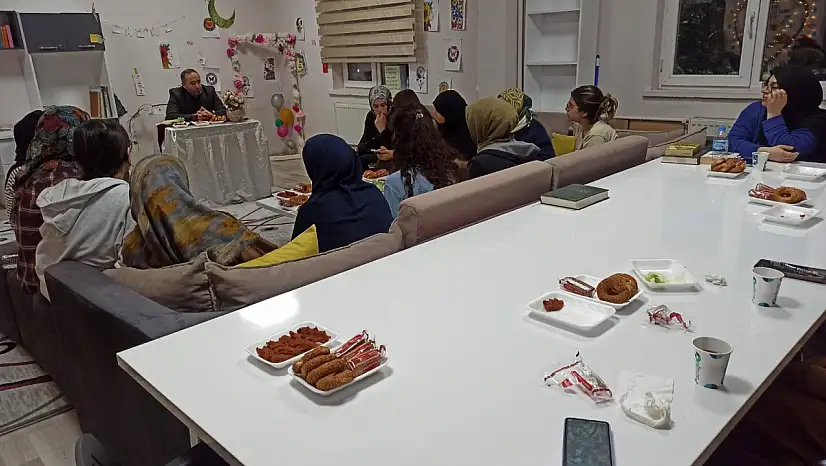 Alvarlı Efe KYK'da Gençlik Buluşması Gerçekleştirildi