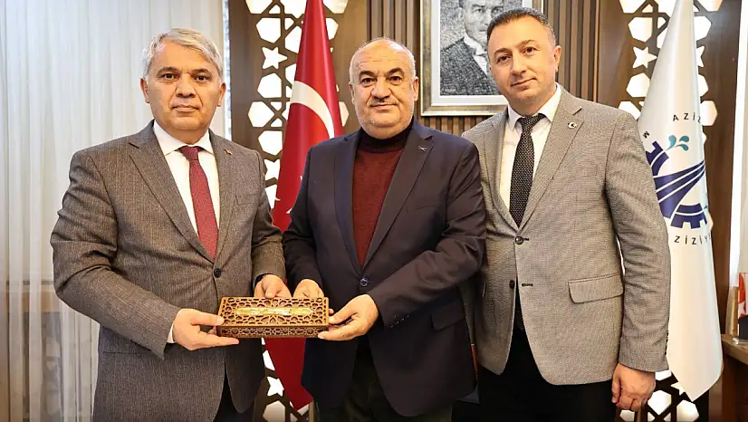 Aziziye Belediye Başkanı Akpunar, İlçe Milli Eğitim Müdürü Gazioğlu'nu Ağırladı