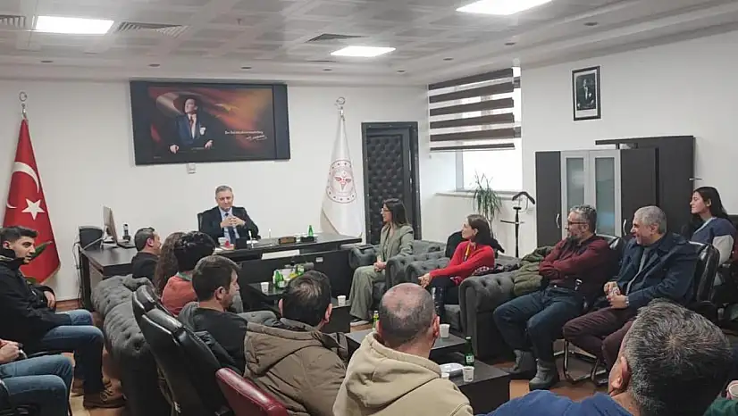 Bitlis Devlet Hastanesi'nde Hekimlerle İstişare Toplantısı Gerçekleştirildi