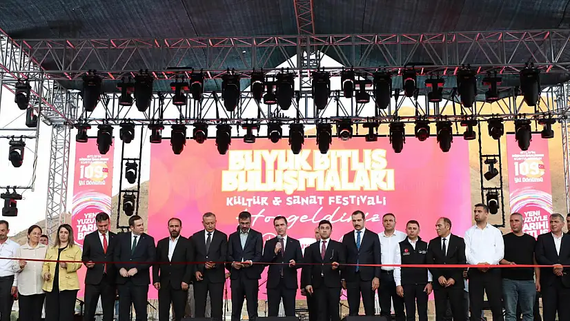 Bitlis'in Düşman İşgalinden Kurtuluşunun 109. Yıl Dönümü Etkinlikleri Coşkuyla Başladı