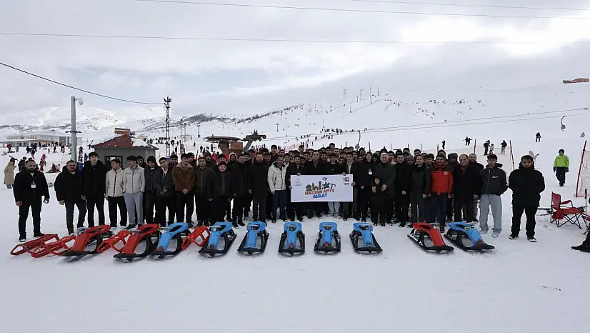 Bitlis Valisi Ahmet Karakaya El Aman Kayak Merkezi'ni Ziyaret Etti