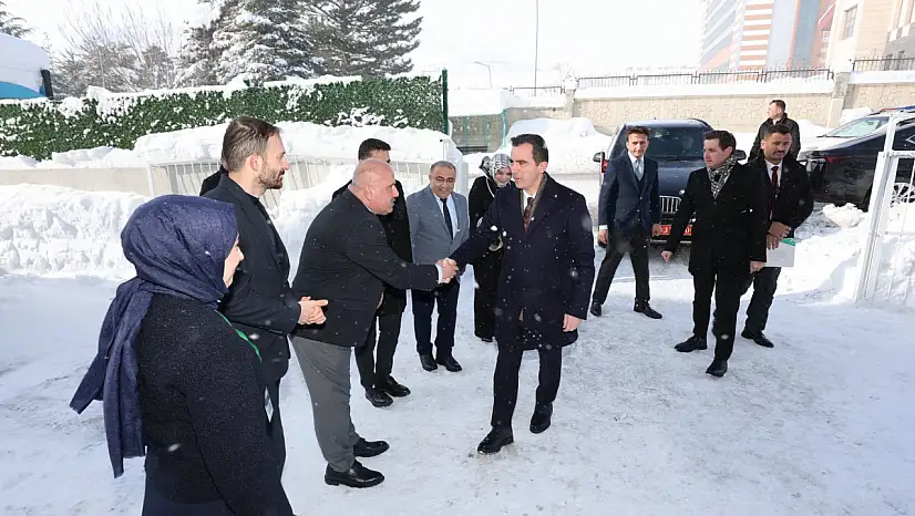 Bitlis Valisi Karakaya'dan Bitlis Yeşilay ve YEDAM'a Ziyaret