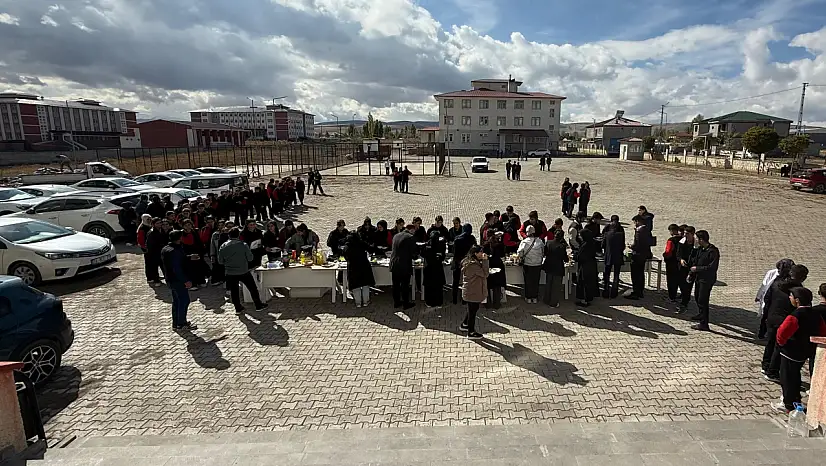 Diyadin'de Gazze'ye yardım kermesi düzenlendi