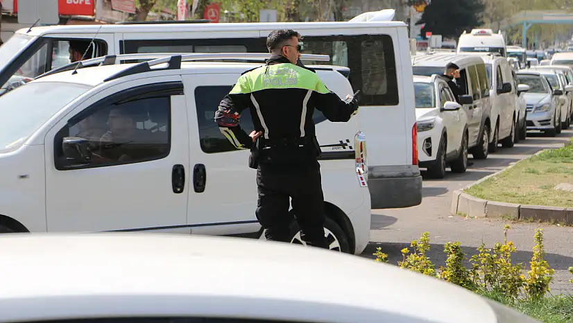 Diyarbakır'da bayram arifesinde trafik yoğunluğu