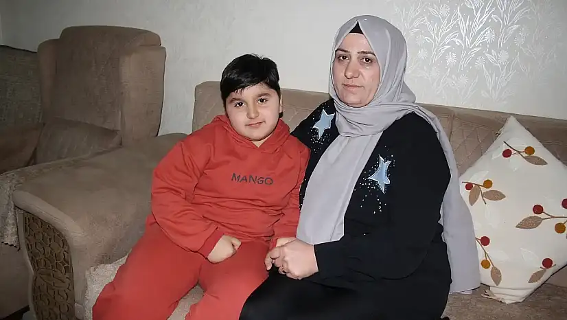 DMD hastası Muhammed Azam için İstanbul'da yardım gecesi düzenlenecek