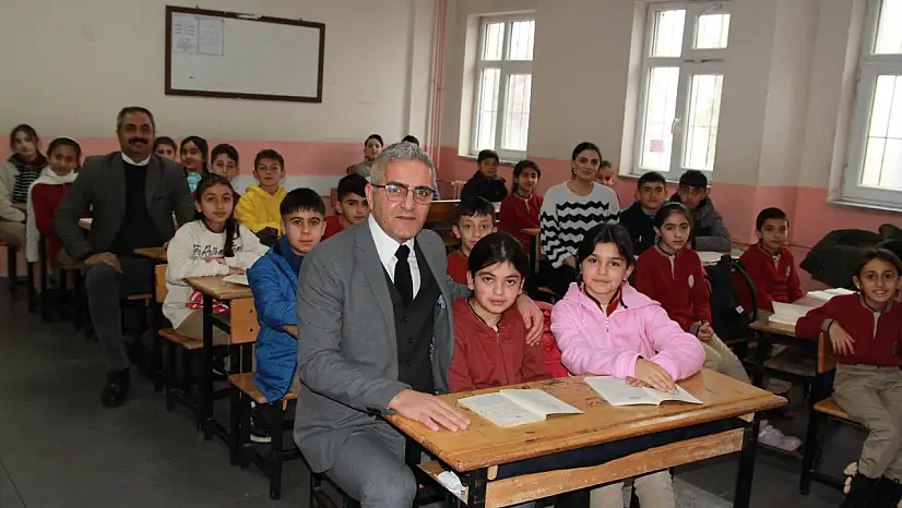 Doǧubayazıt'ta okul ziyaretlerinde eğitim ortamları incelendi