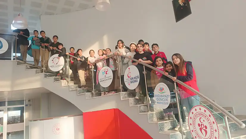 Doğubayazıt Gençlik Merkezi'nde öğrencilerle buluşma gerçekleştirildi