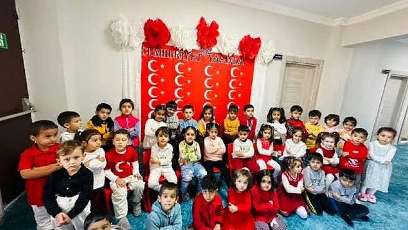 Doğubayazıt'ta İsra Mirac Kur'an Kursu'nda 29 Ekim coşkusu